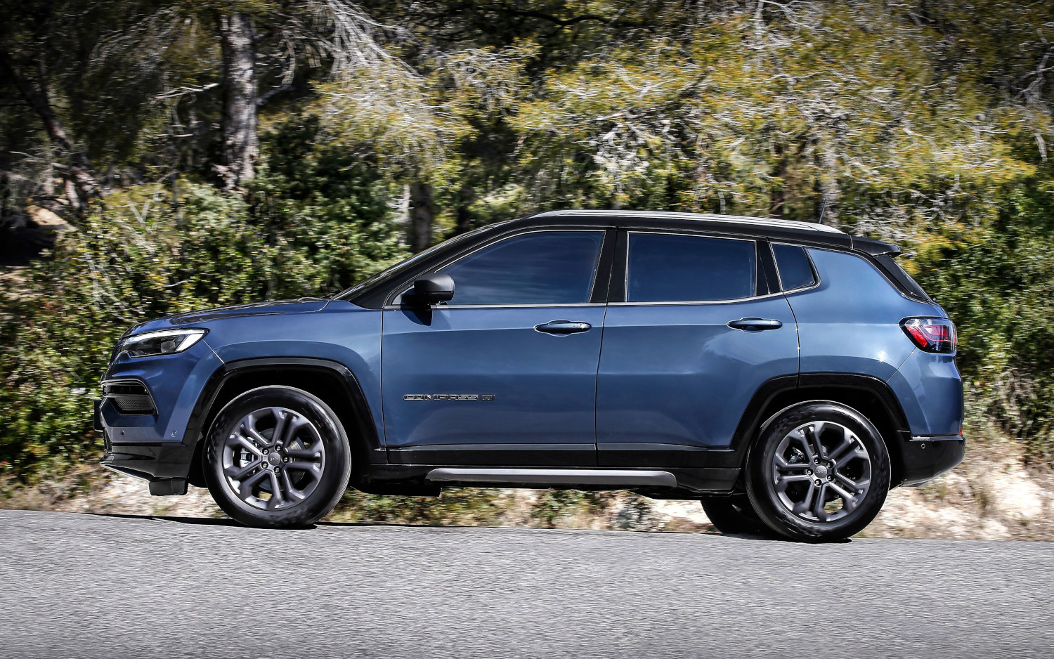 Jeep Compass 80th Anniversary 4xe 2022 SUV Drive